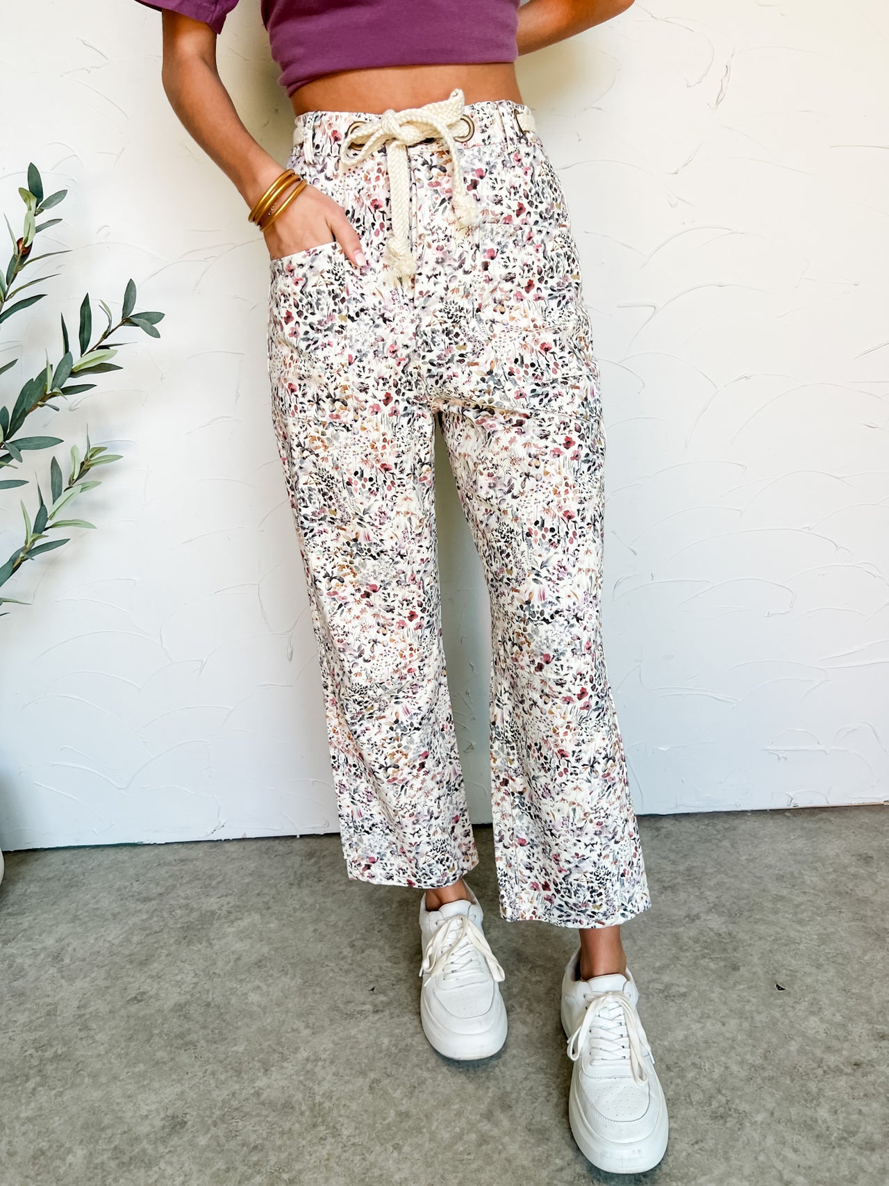 Scenic View Wild Flowers String Pants