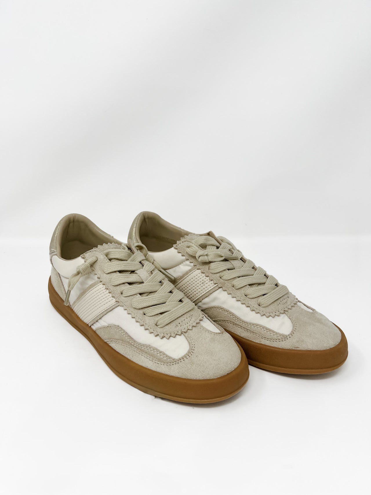 Dixie Sneakers- White