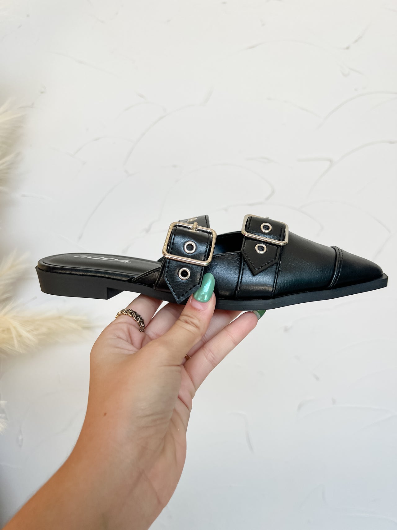 Usual Pointed Mules- Black