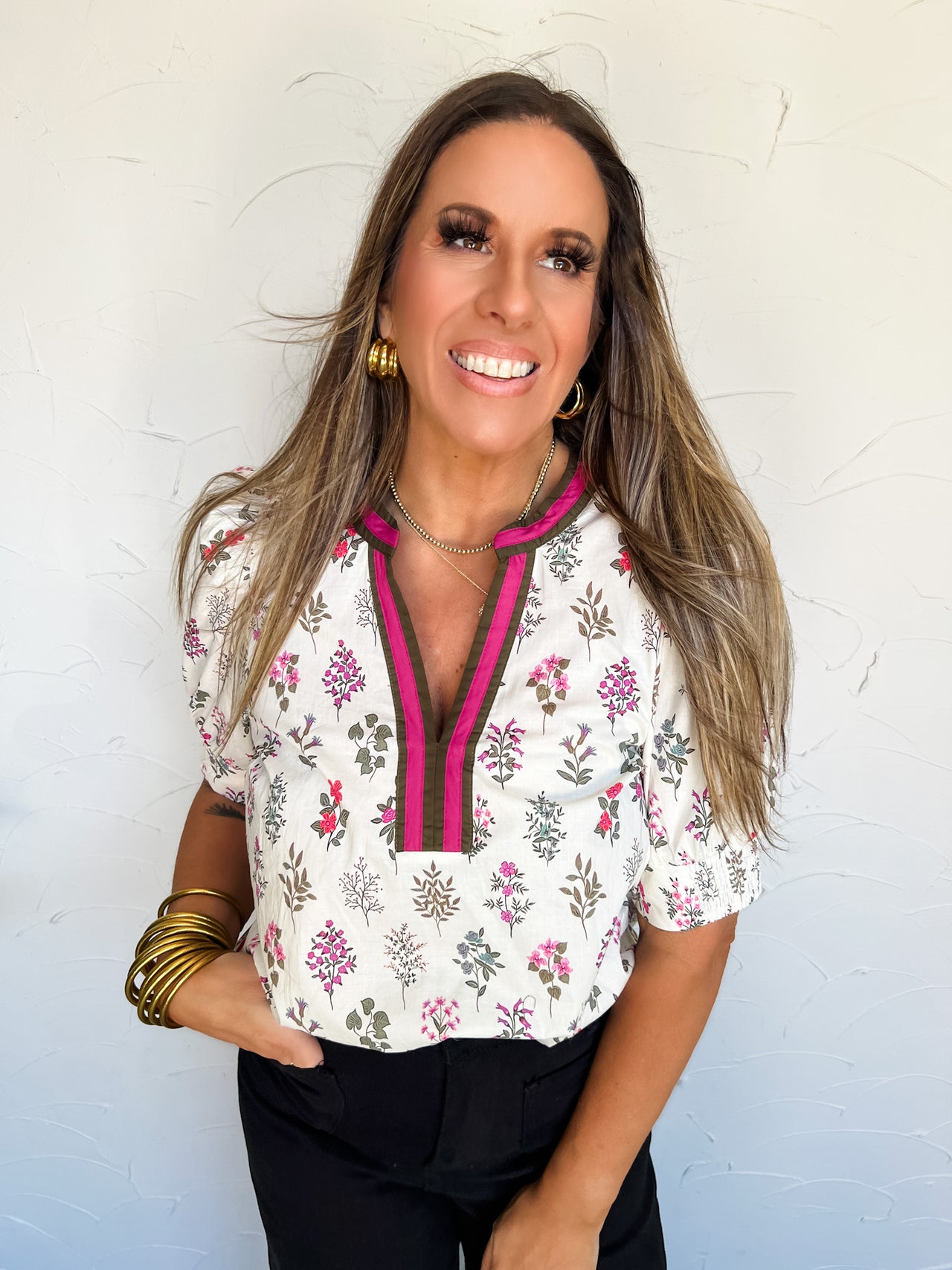 Watch Me Bloom Floral Puff Sleeve V Neck Contrast Top