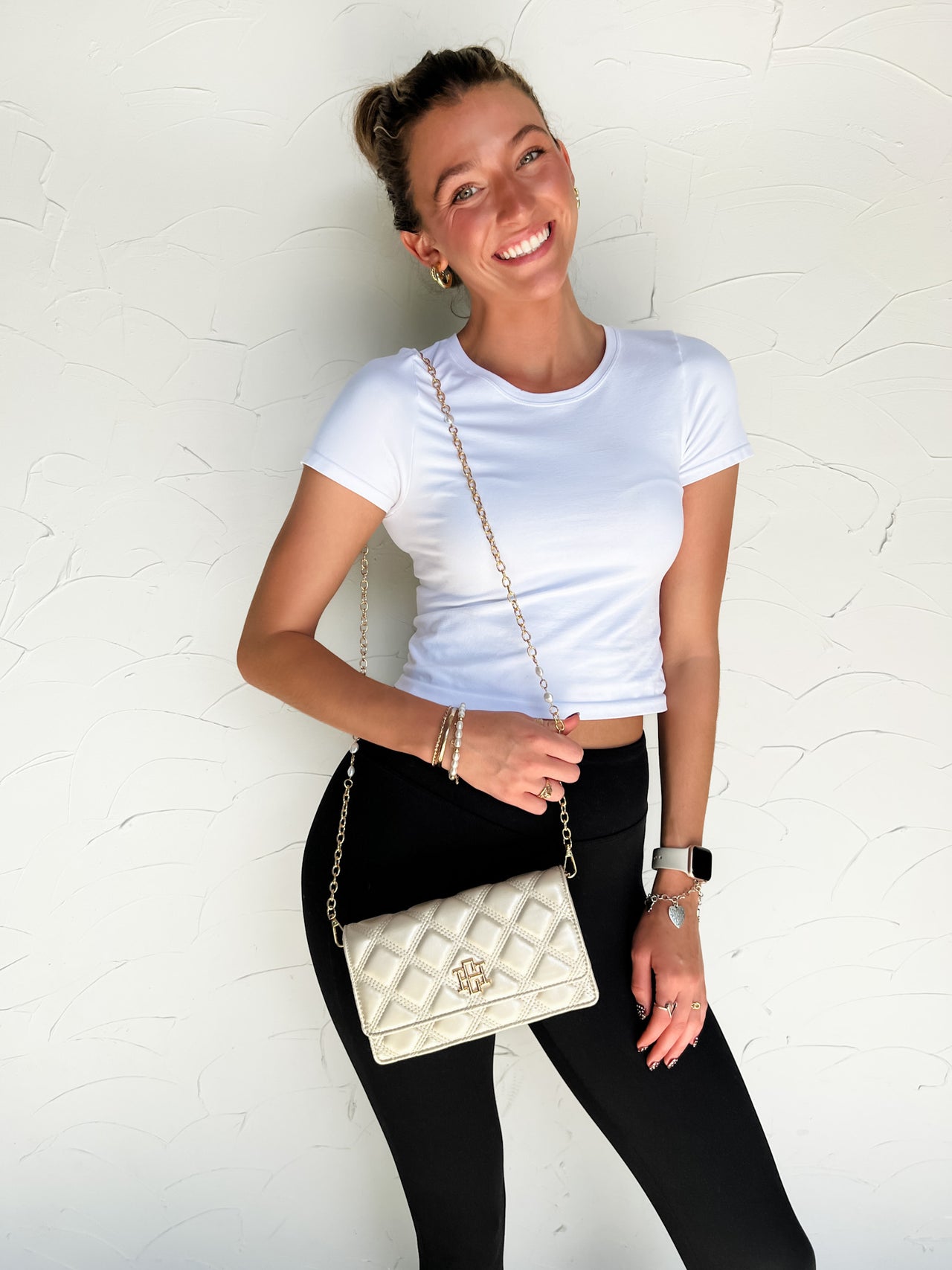 {CH} Brynleigh Clutch Crossbody Pearl DQ