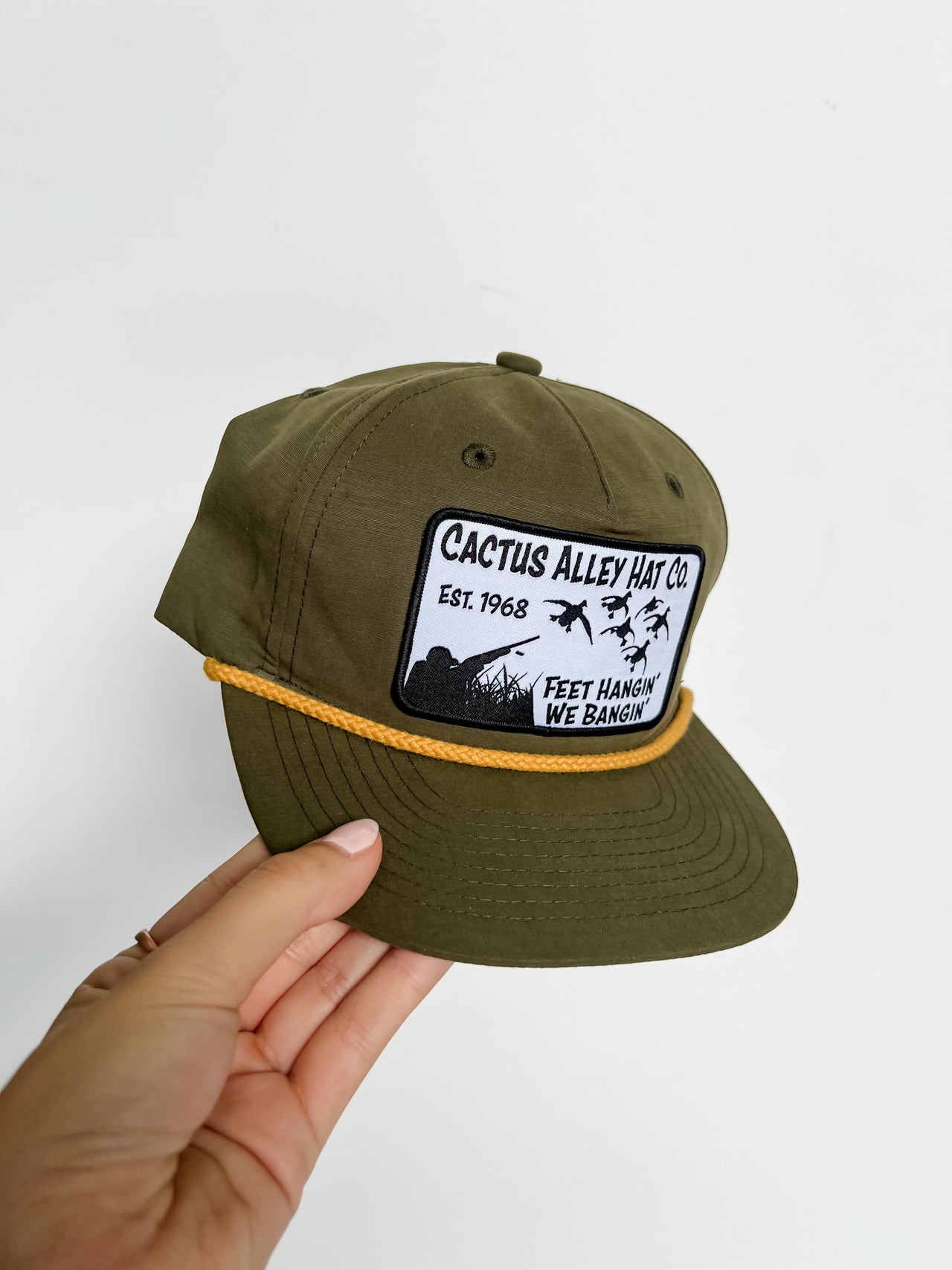 Feet Hangin Hat- Olive/Yellow Rope