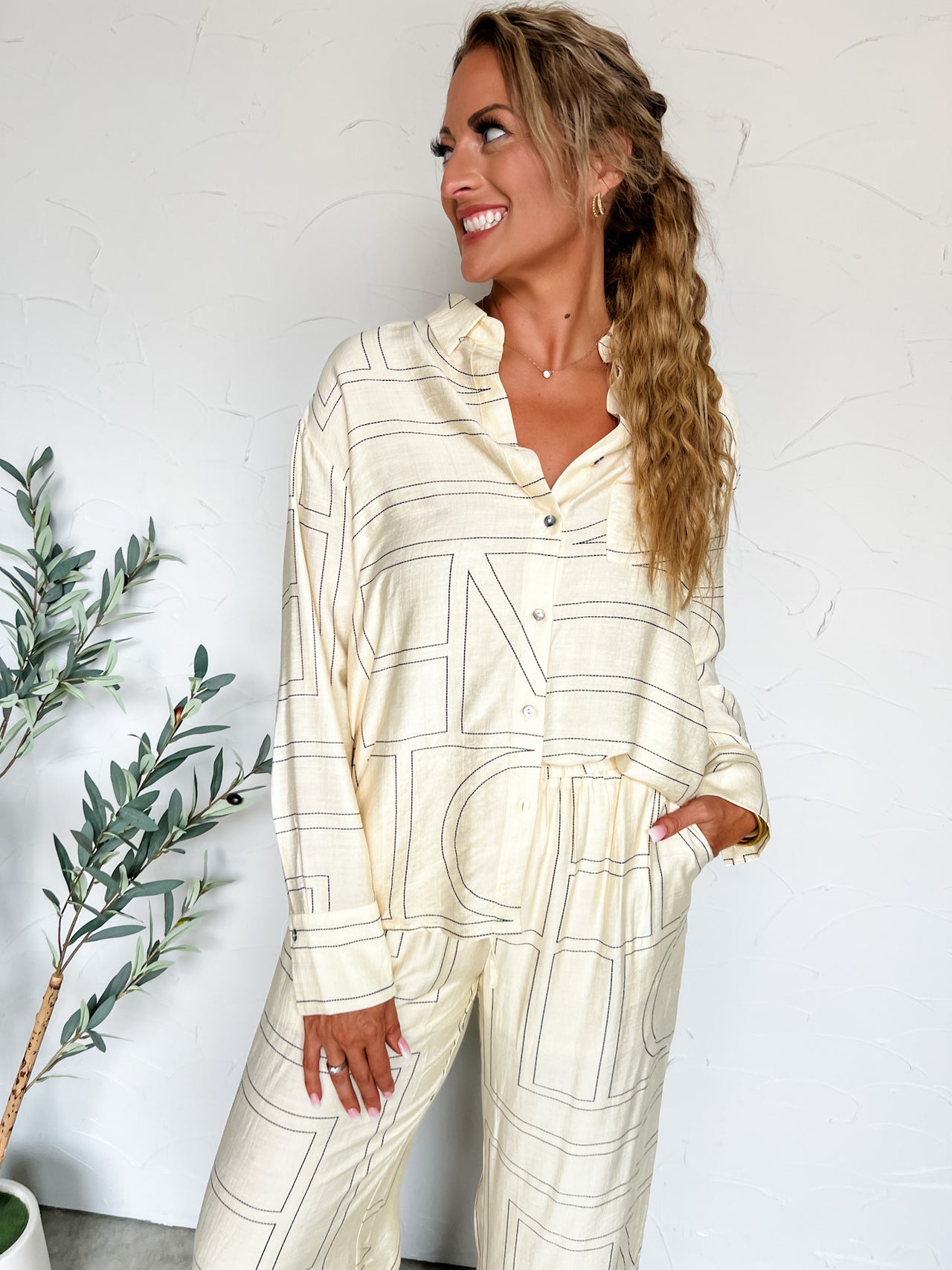 Keep Daydreaming Stitched Geometric Lounge Set