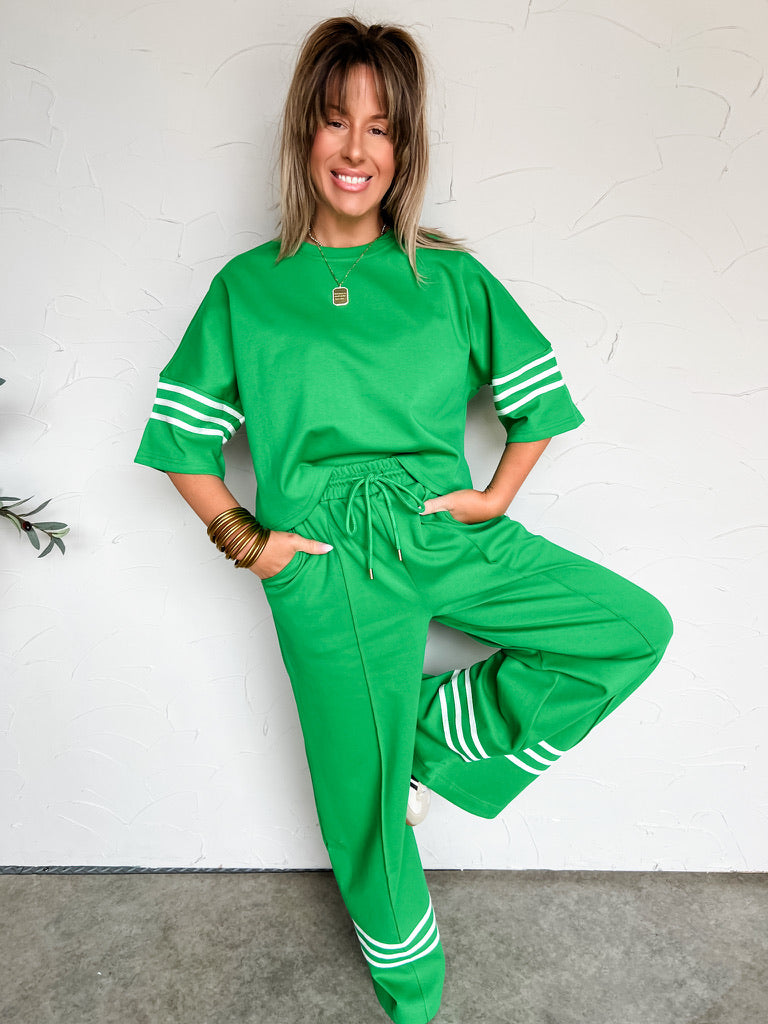 Feel The Breeze Striped Accent Set- Green