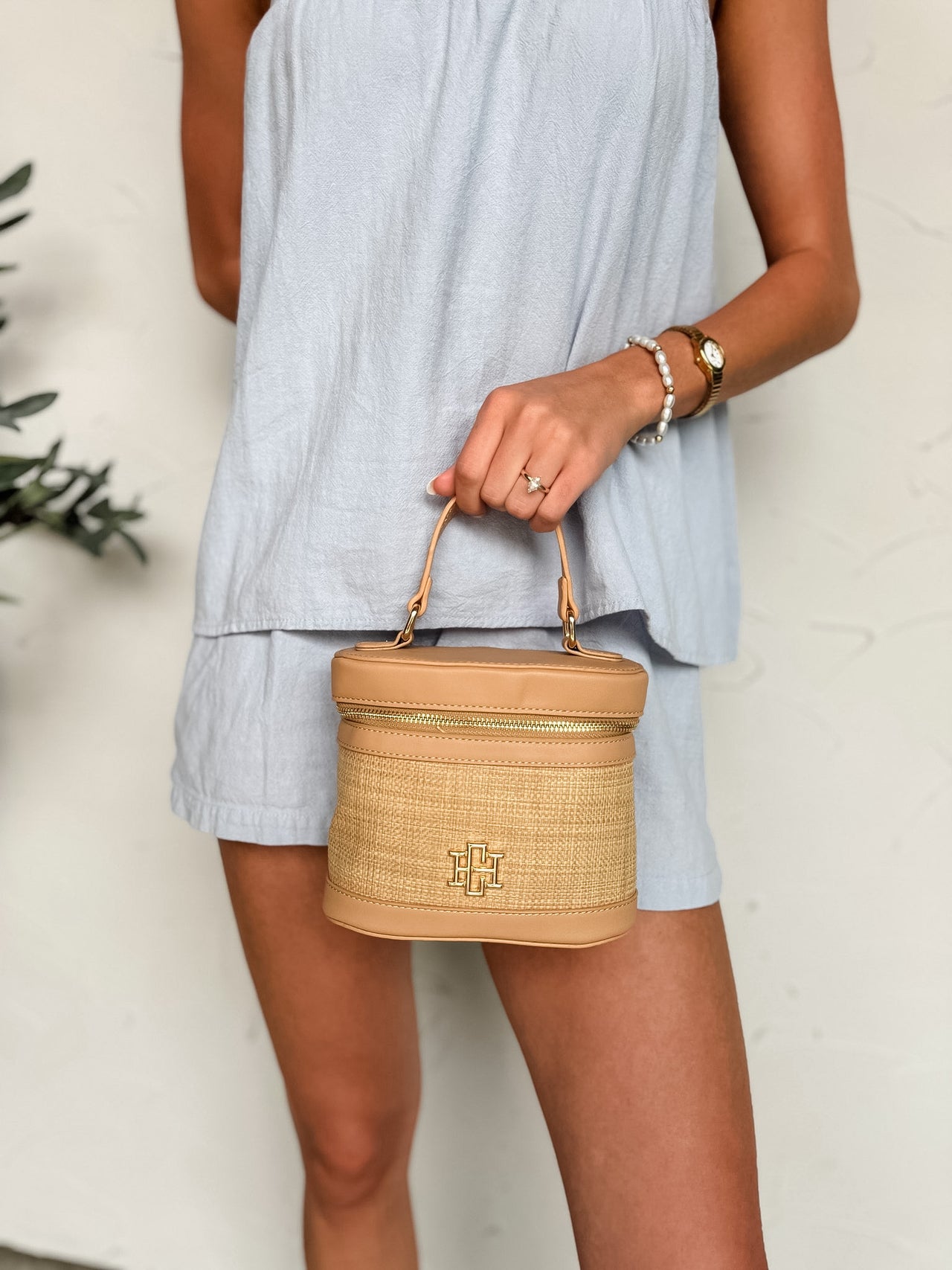 {CH} Audrey Handbag Natural