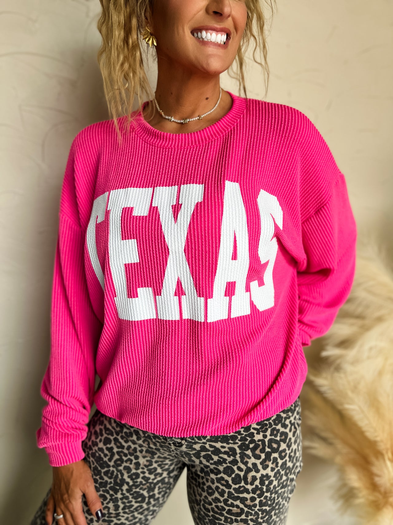 TEXAS Soft Ribbed Graphic Sweatshirt- Fuchsia