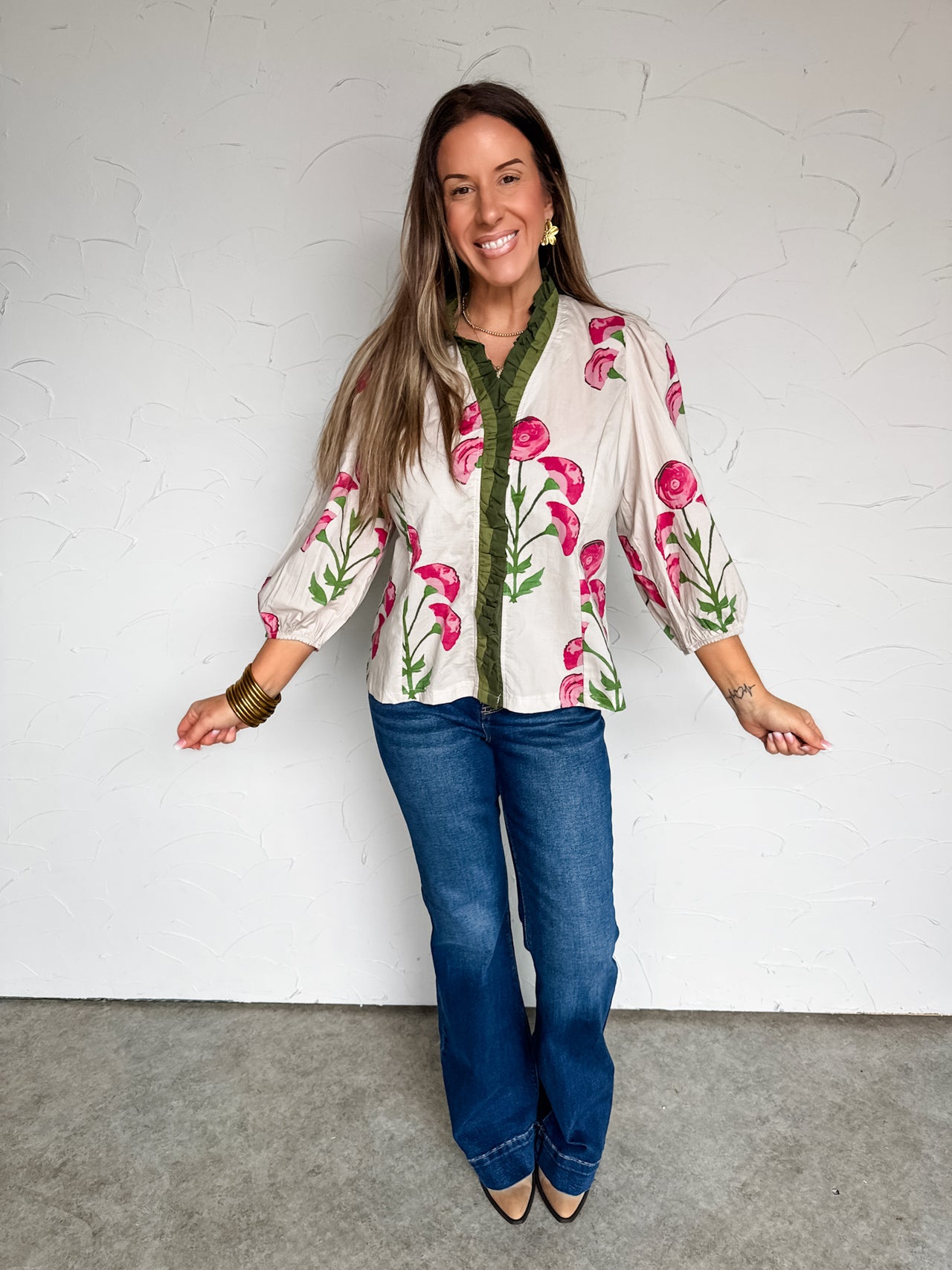 Trending Style Floral Ruffled Neck Top