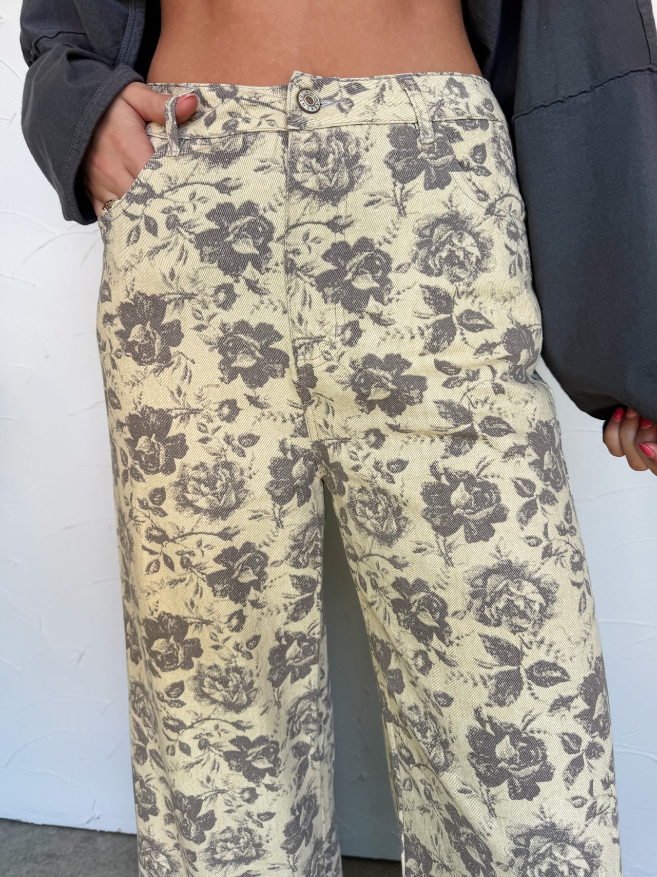 Dancing Through The Garden Floral Cropped Pants