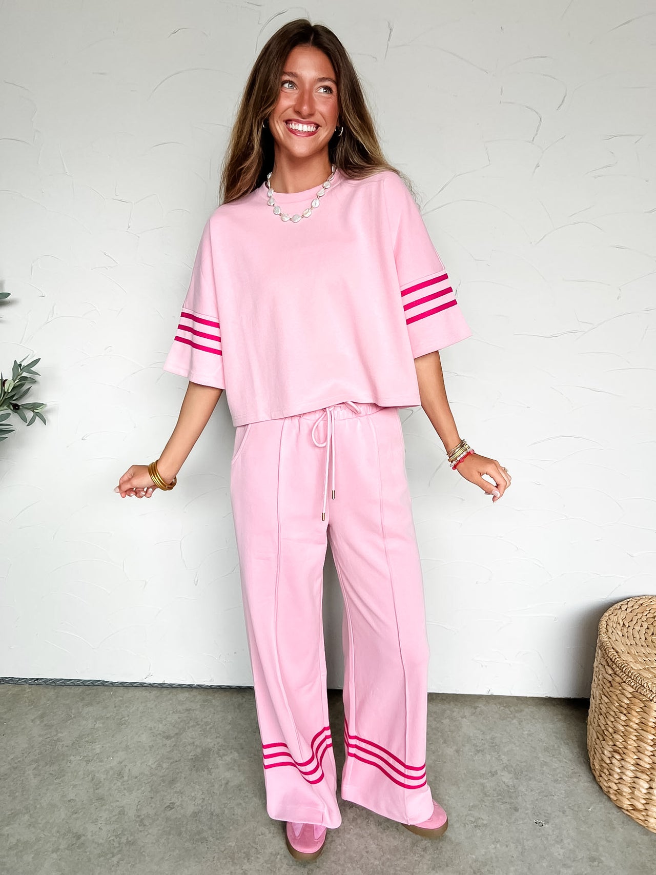 Feel The Breeze Striped Accent Set- Lt Pink