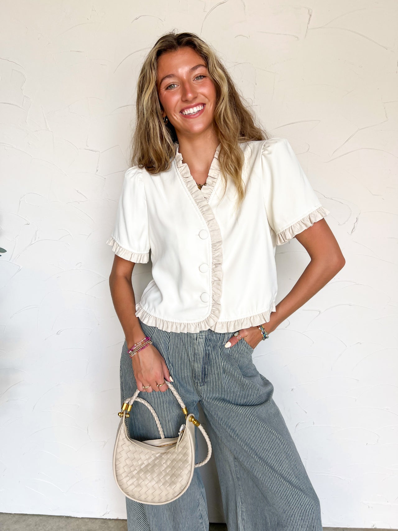 Relaxed Attitude Contrast Frill Top
