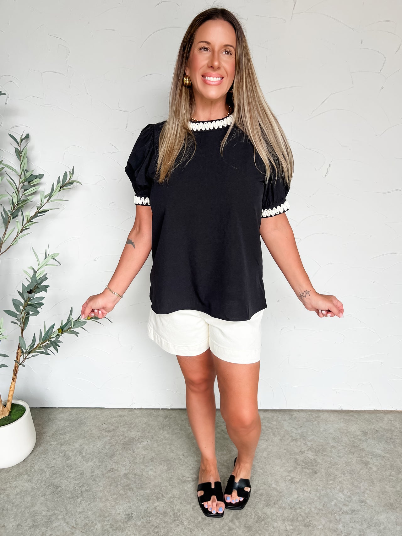 Top Of The Class Puff Sleeve Top- Black
