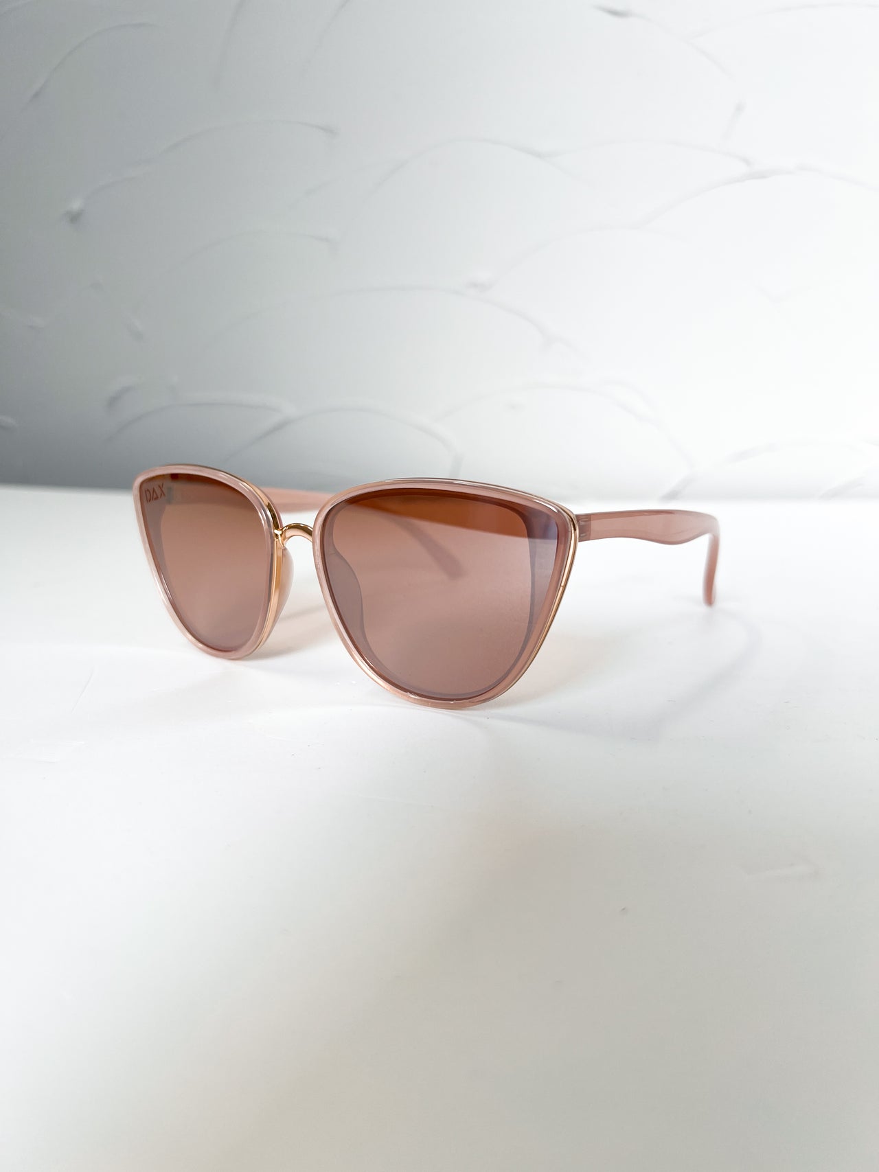 {DAX} Lexus Crystal Sunglasses