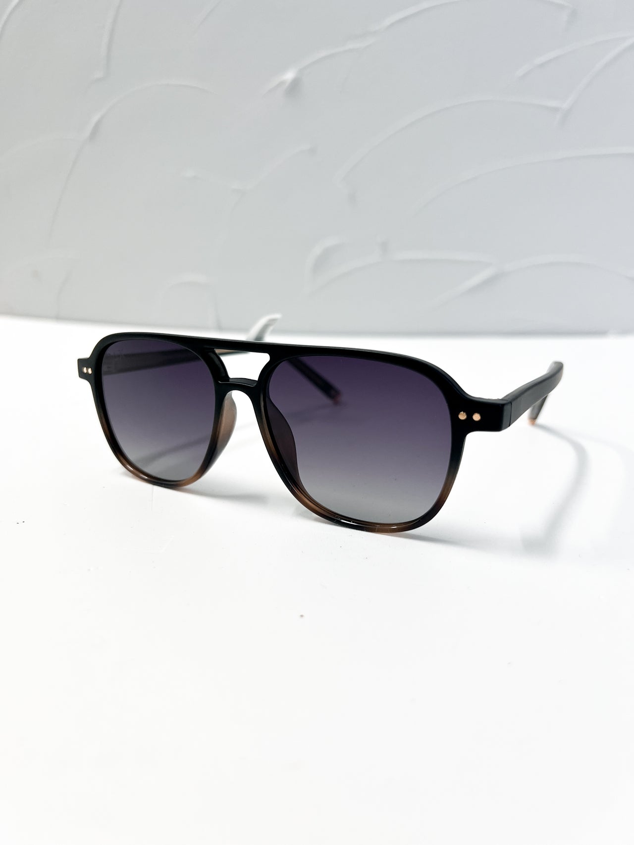 {DAX} Briggs Black Gradient Sunglasses