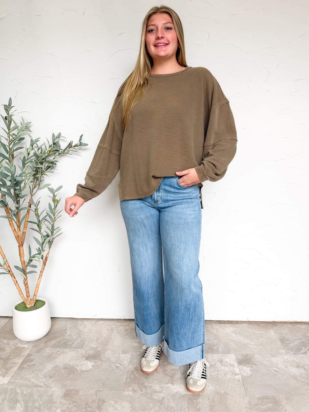 Stay My Darling Exposed Seam Knit Top- Brown