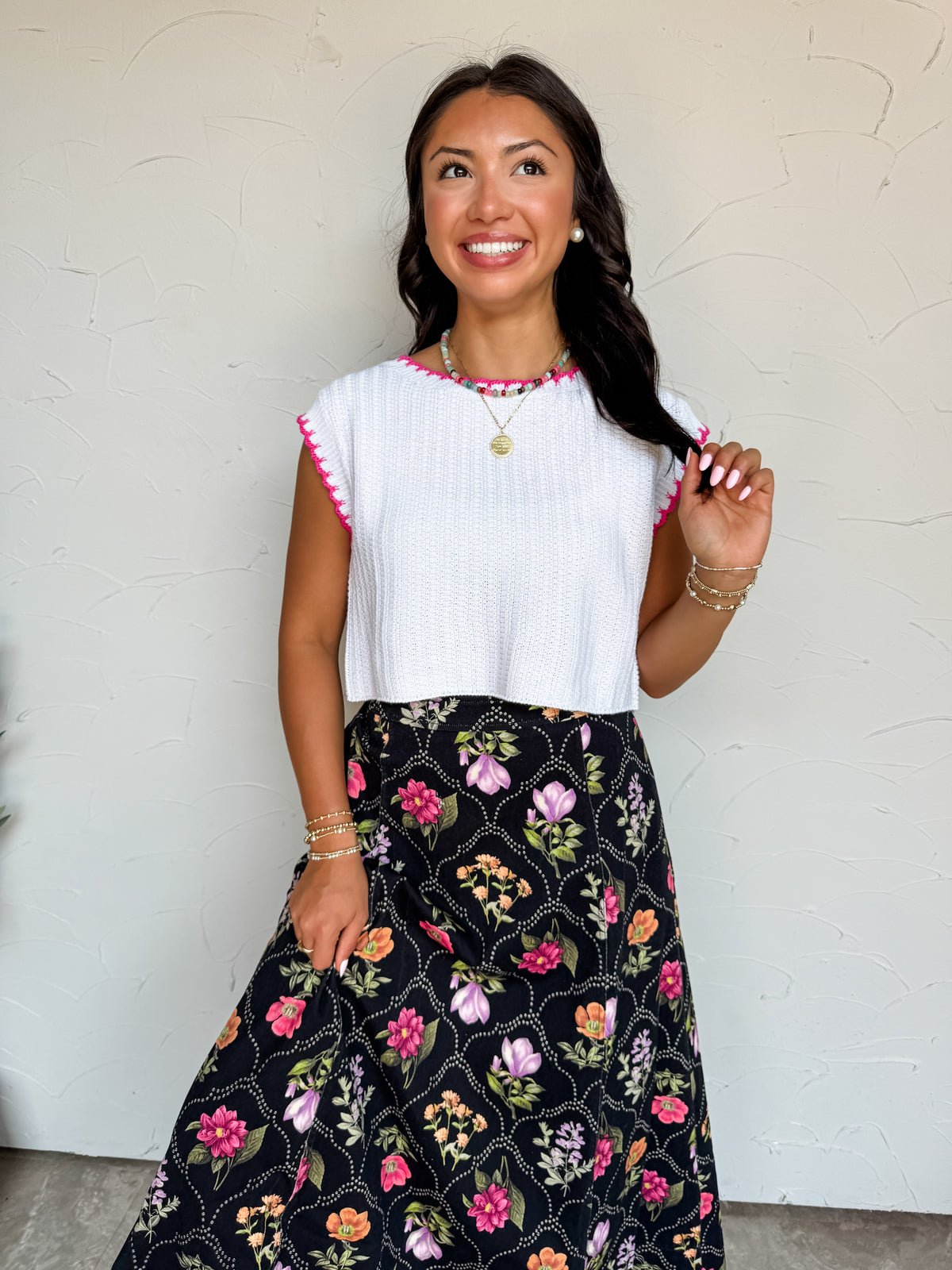 Clean Lines Contrast Cropped Sweater Top