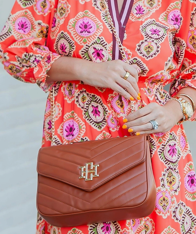 {CH} Mia Crossbody Bag Saddle VQ