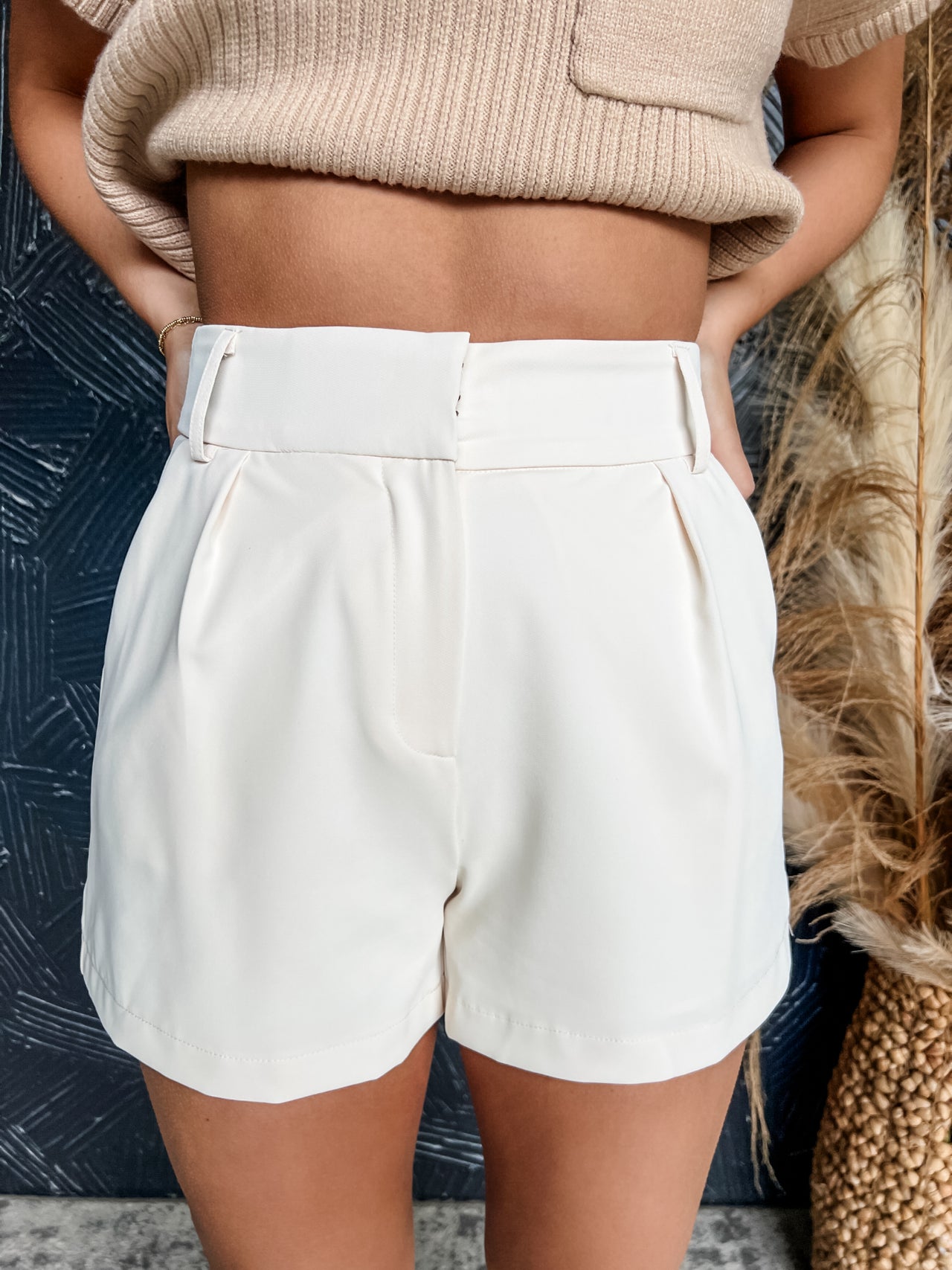 Just In Time Shorts- Cream