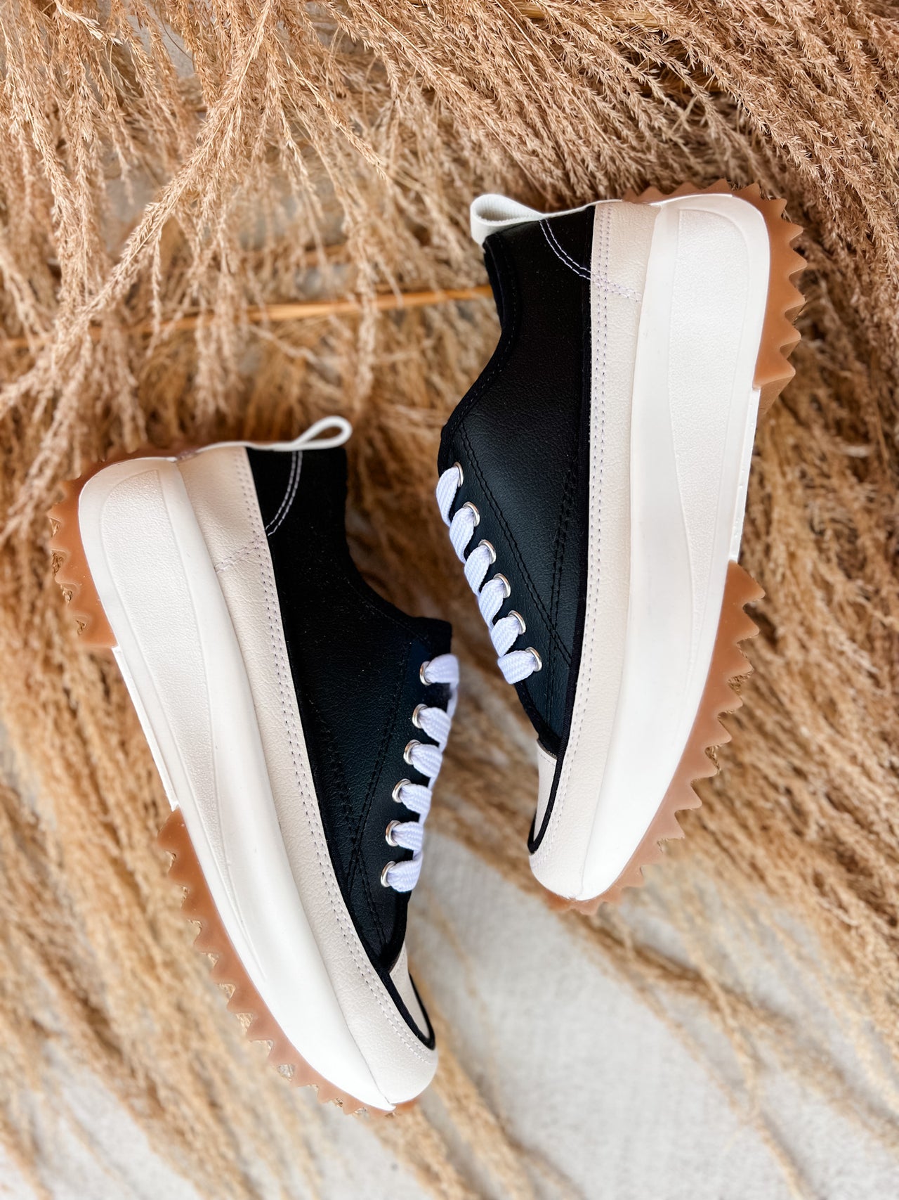 Fenix 3 Sneakers- Black
