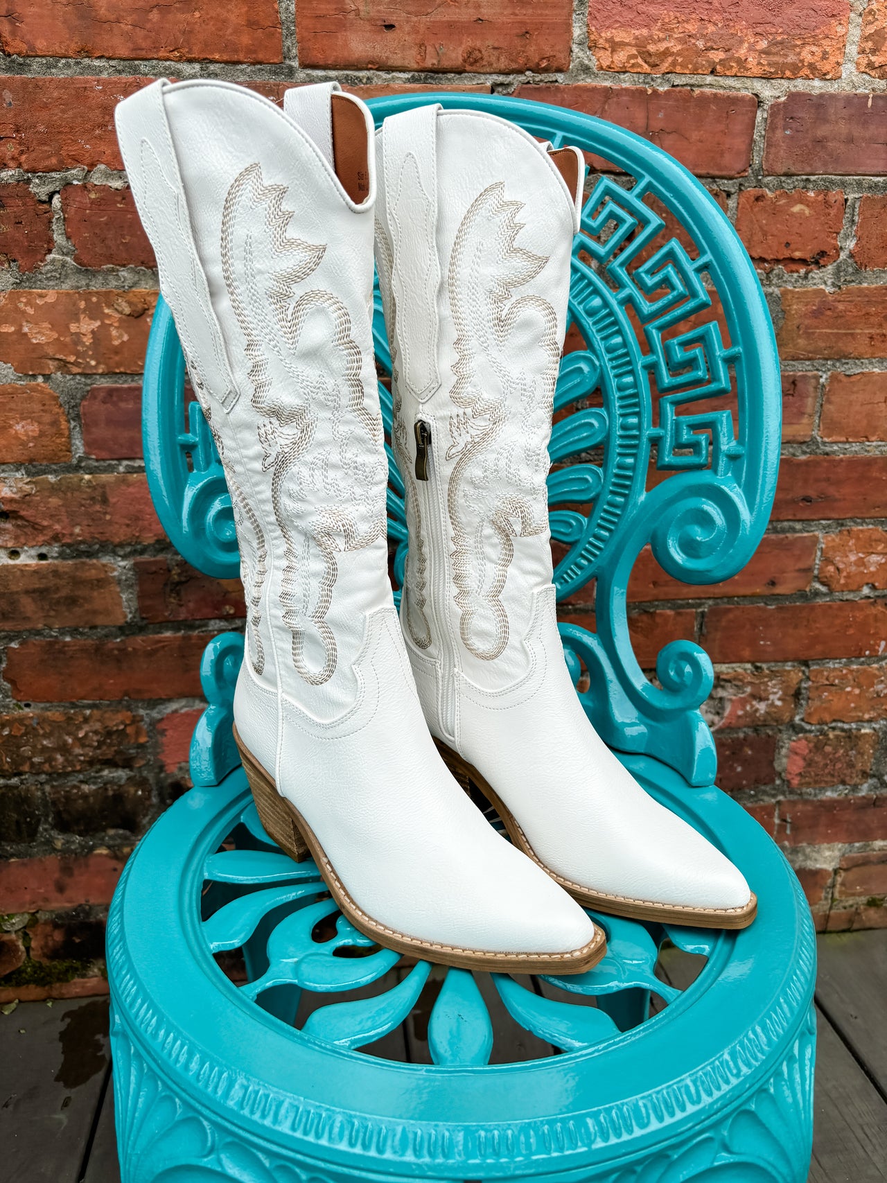 Natalie Western Boots- White