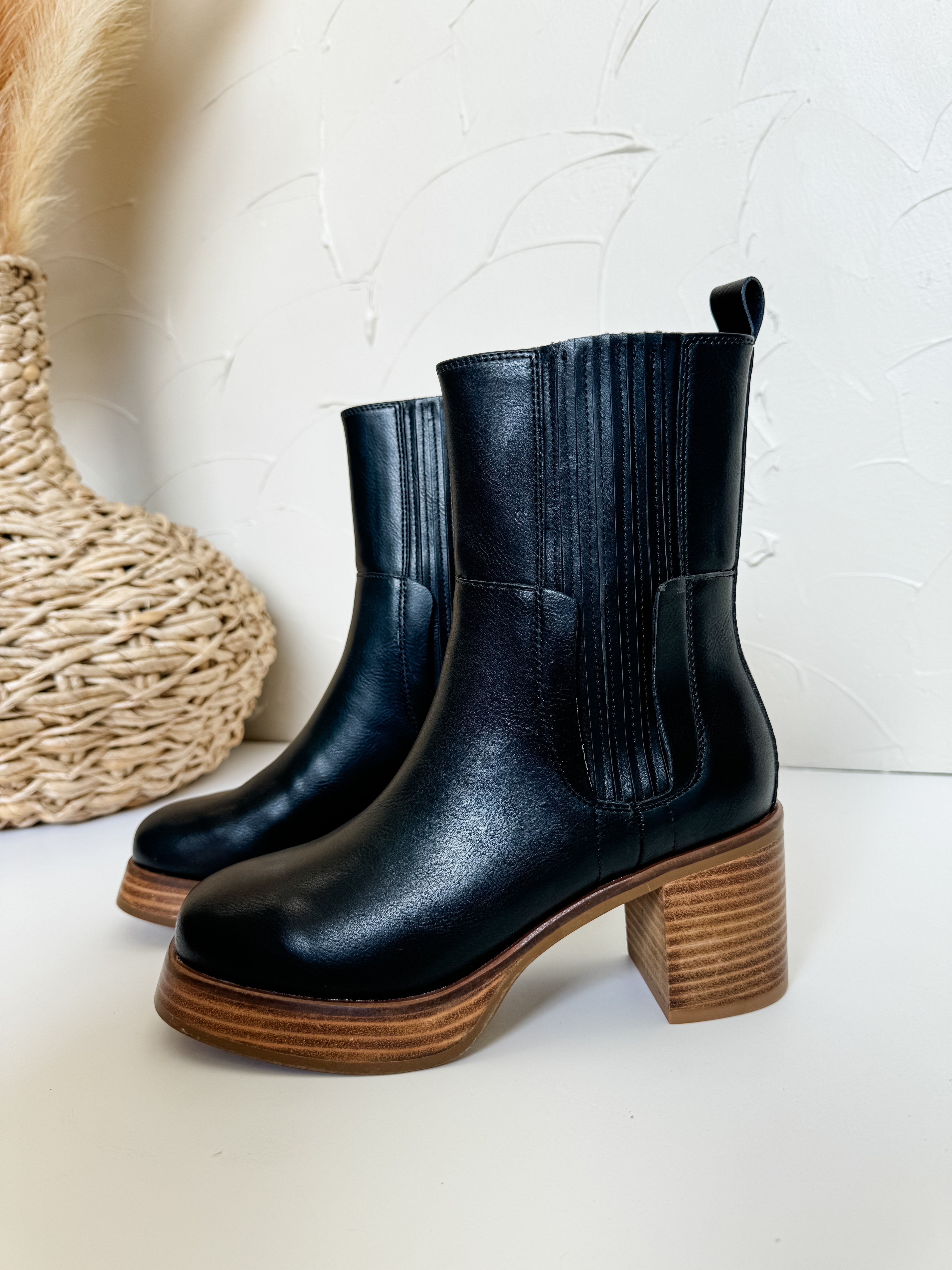 Clarks amara boot online