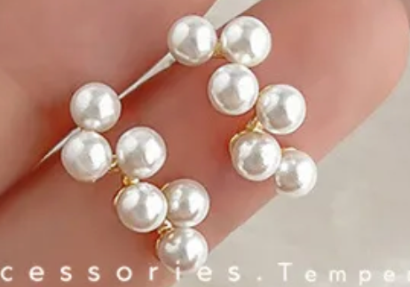 Cora Vine Pearl Earrings